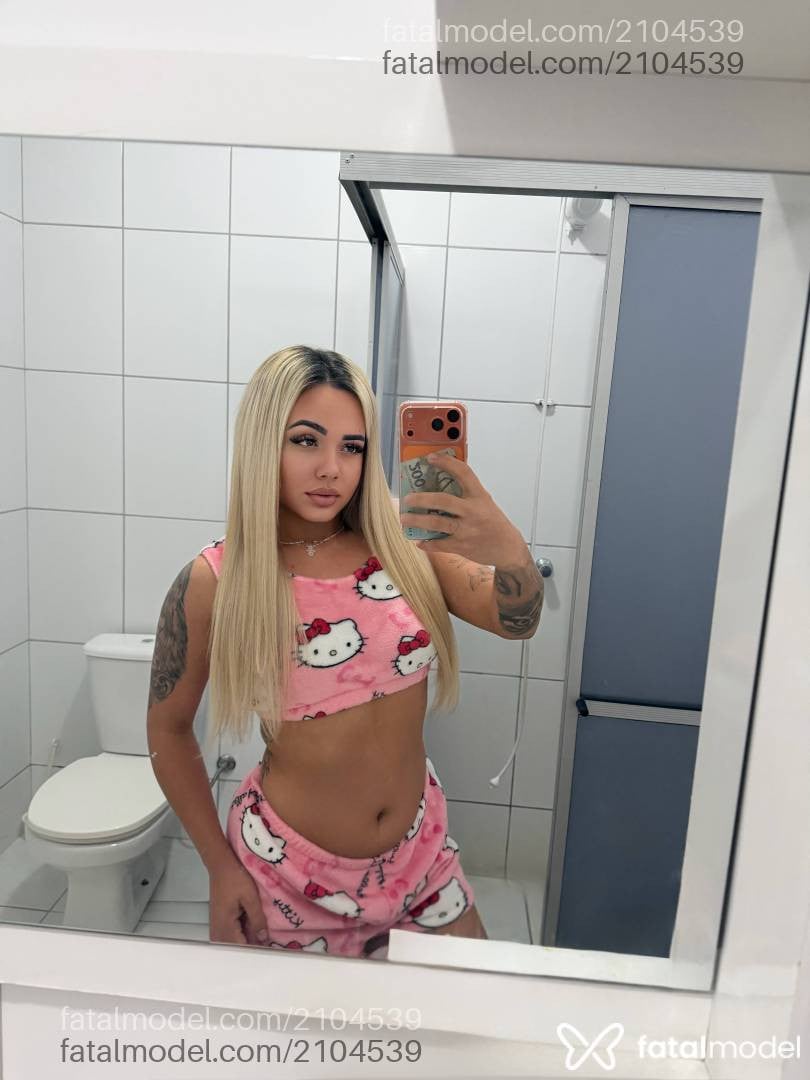 Acompanhante mulher loira (o) de olhos castanhos - Beatriz Castro