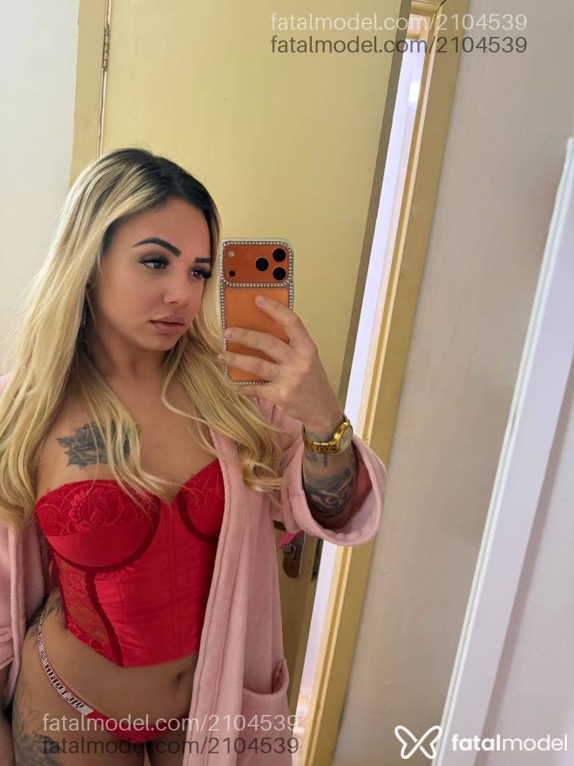 Acompanhante mulher loira (o) de olhos castanhos em Passo Fundo - Luiza França