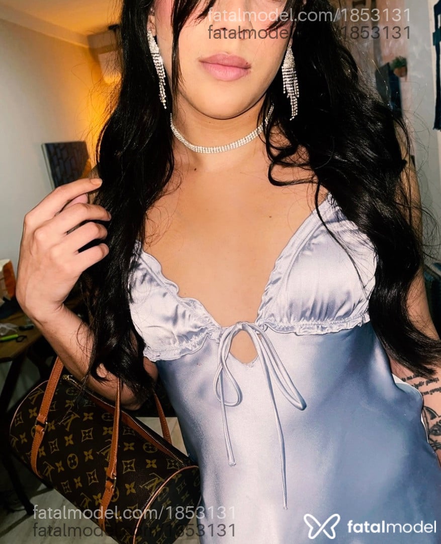 Acompanhante mulher trans morena (o) de olhos castanhos em Vitória Acompanhante mulher trans morena (o) de olhos castanhos em Vitória - Lola Lins