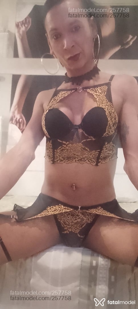 Acompanhante travesti morena (o) de olhos castanhos em Votuporanga - Karol Rodrigues