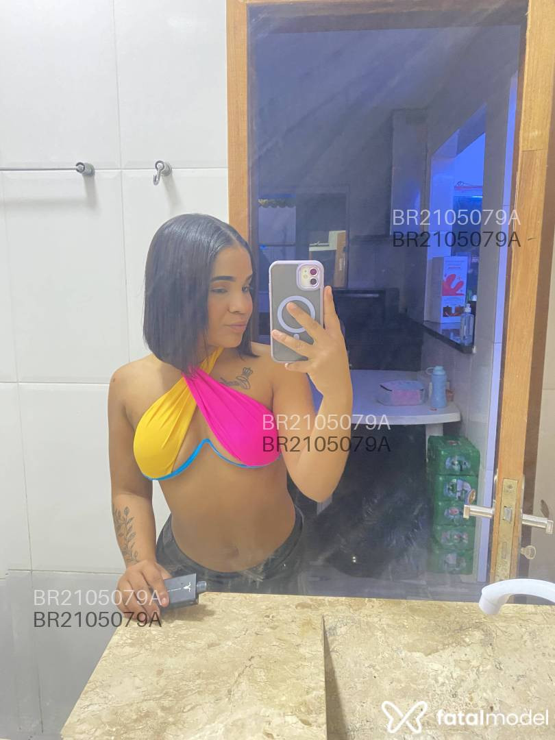 Acompanhante mulher com cabelo castanho de olhos castanhos em Virtual Acompanhante mulher com cabelo castanho de olhos castanhos em Virtual - Fernanda