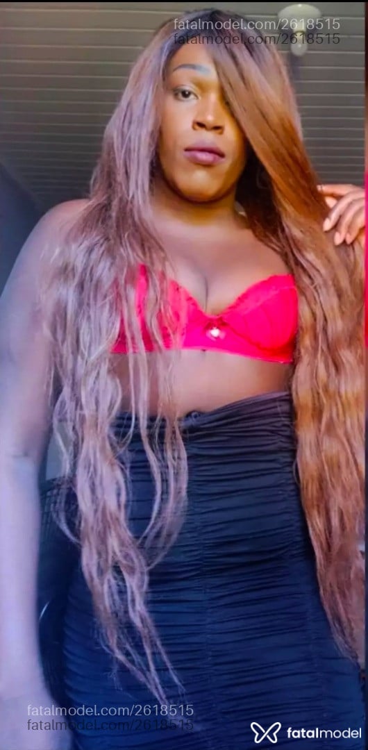 Acompanhante mulher trans morena (o) de olhos pretos em Belo Horizonte Acompanhante mulher trans morena (o) de olhos pretos em Belo Horizonte - Sabrina Rushel