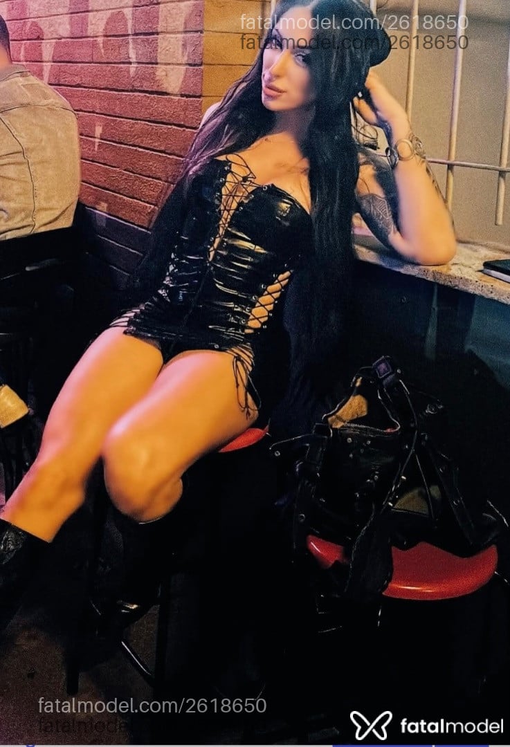 Acompanhante mulher trans morena (o) de olhos castanhos em Ribeirão Preto - Barbara