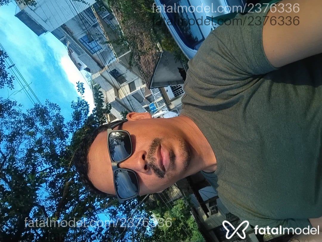 Acompanhante homem com cabelo castanho de olhos pretos em Rio de Janeiro - Clovis Botelho