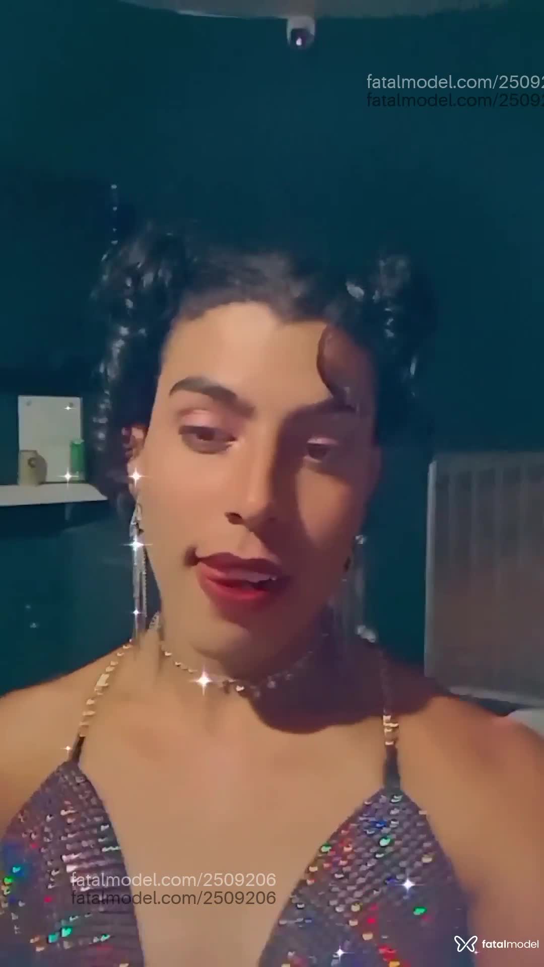 Acompanhante mulher trans morena (o) de olhos castanhos em Itaí - Mirella Rodrigues
