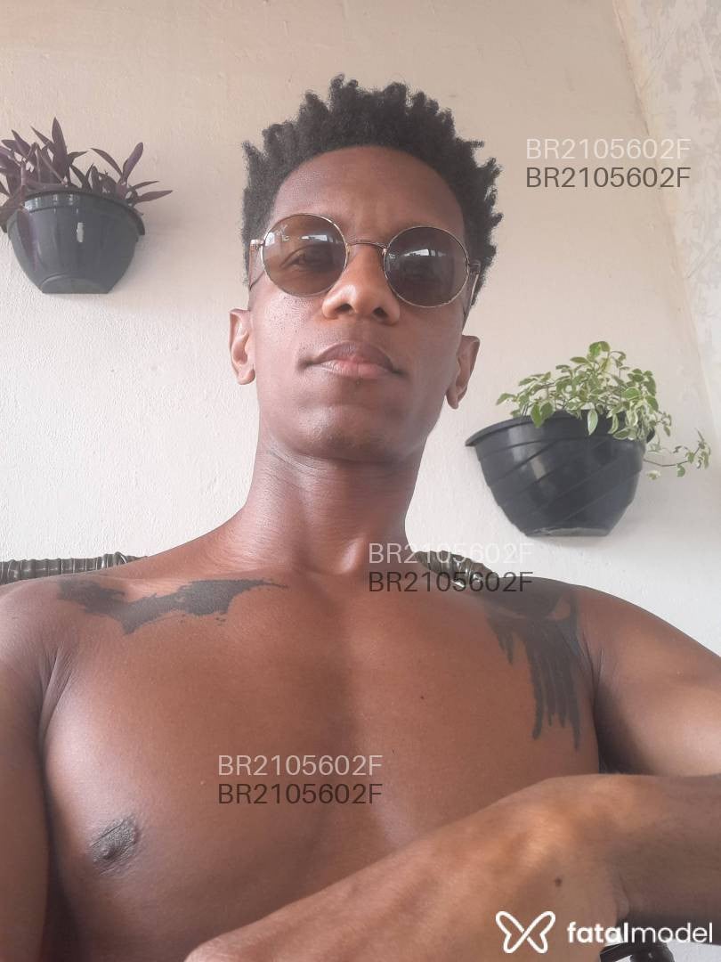 Acompanhante homem morena (o) de olhos castanhos em Rio de Janeiro - Lostblack