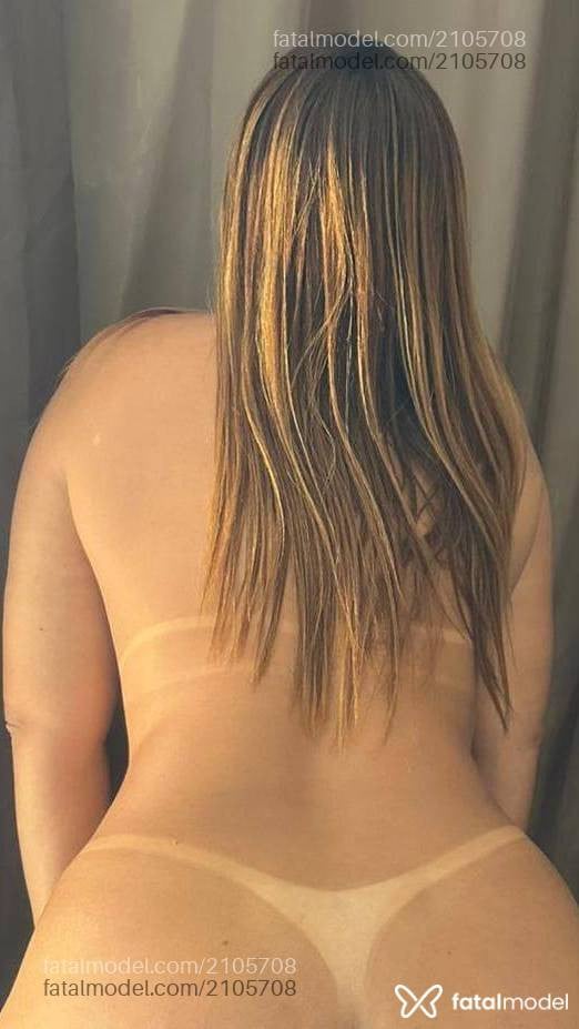 Acompanhante mulher com cabelo castanho de olhos mel - Leticia Aruanda