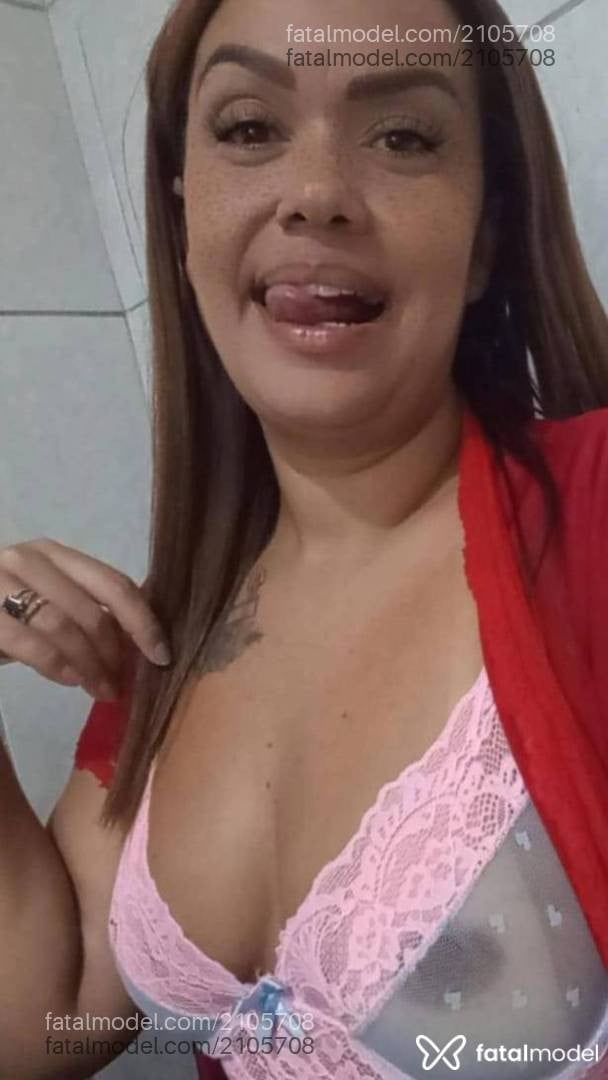Acompanhante mulher com cabelo castanho de olhos mel - Leticia Aruanda