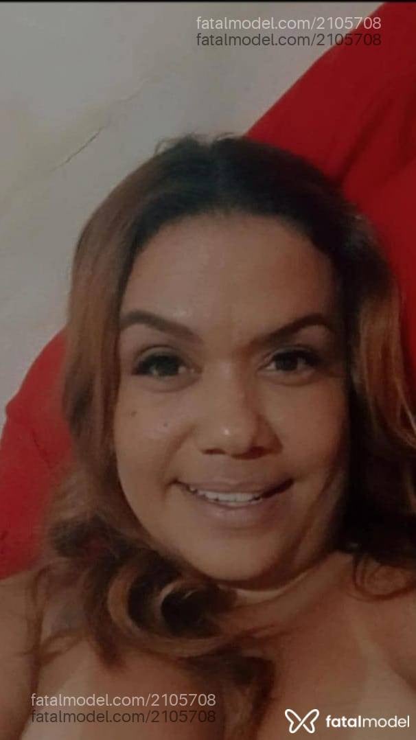 Acompanhante mulher com cabelo castanho de olhos mel em Volta Redonda - Leticia Aruanda