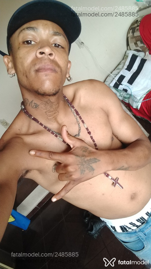 Acompanhante homem com cabelo castanho de olhos pretos em Virtual - Cisco
