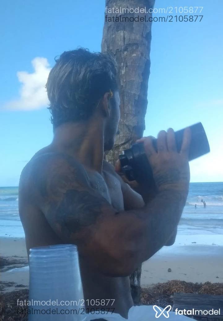 Acompanhante homem morena (o) de olhos castanhos - Anjos Santos