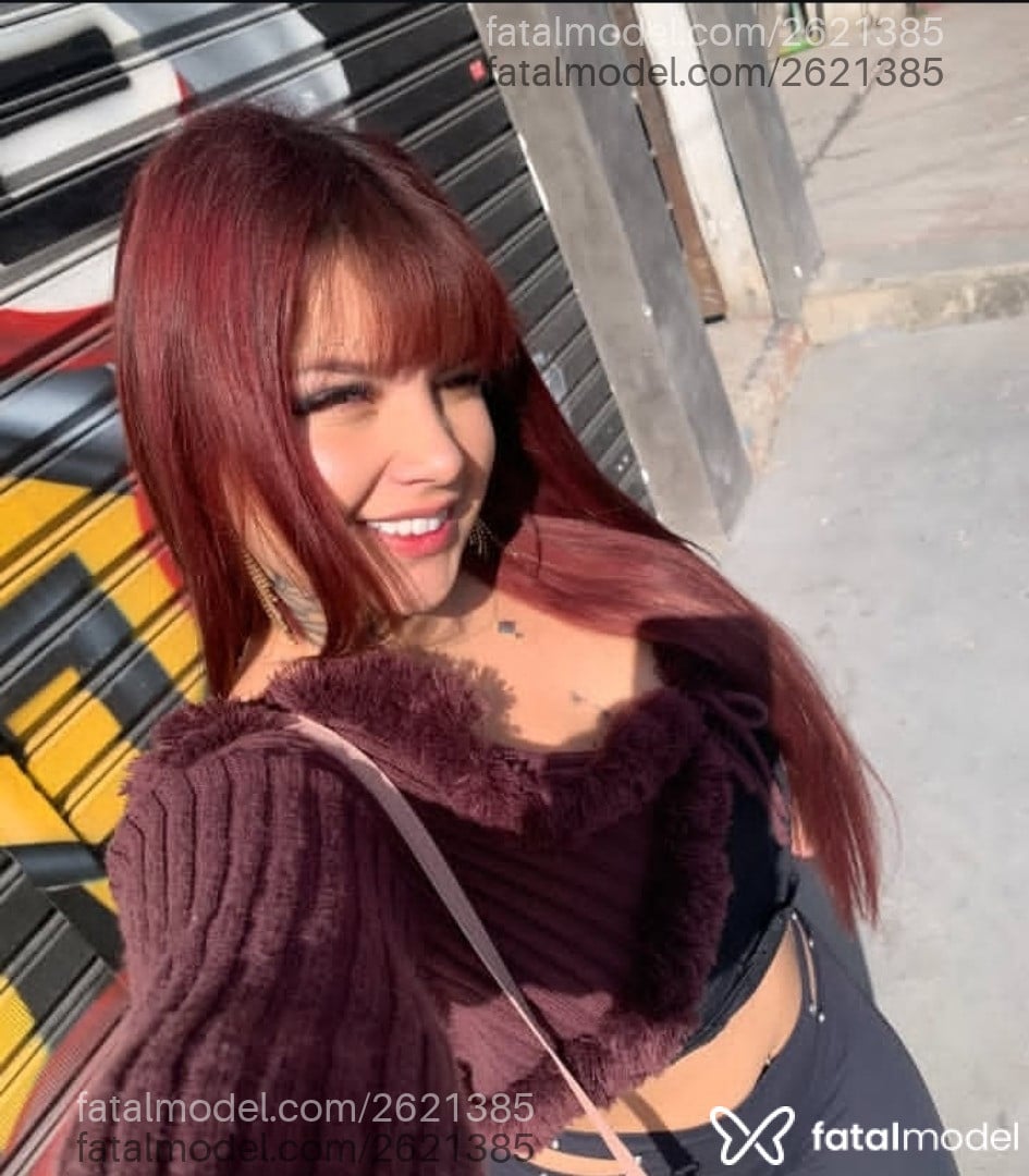 Acompanhante mulher ruiva (o) de olhos verdes em Virtual - Stellar Surfis