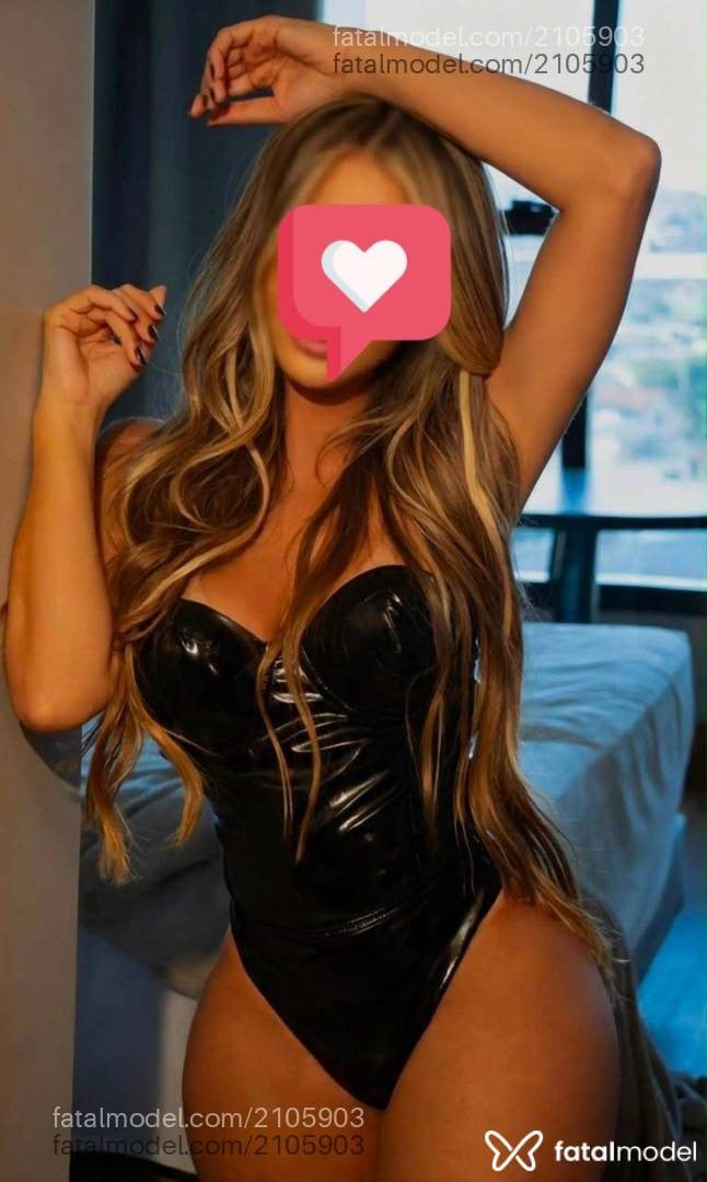 Acompanhante mulher loira (o) de olhos castanhos - Liz