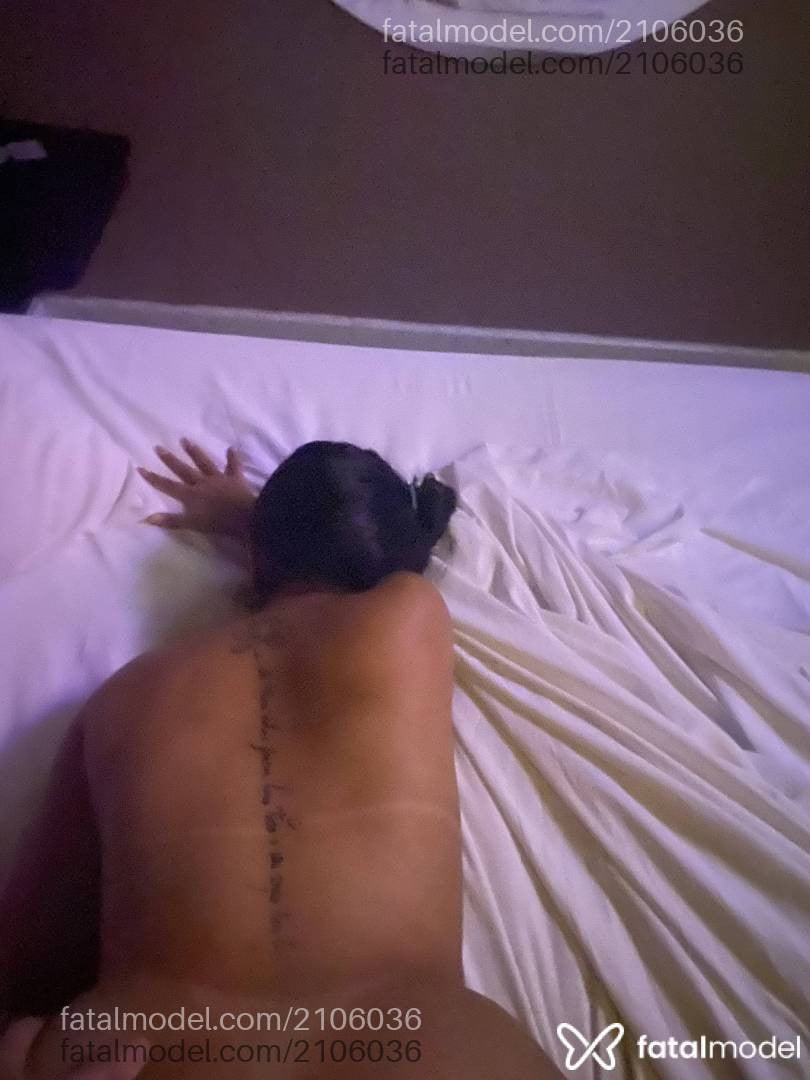 Acompanhante mulher morena (o) de olhos pretos - Ludmilla