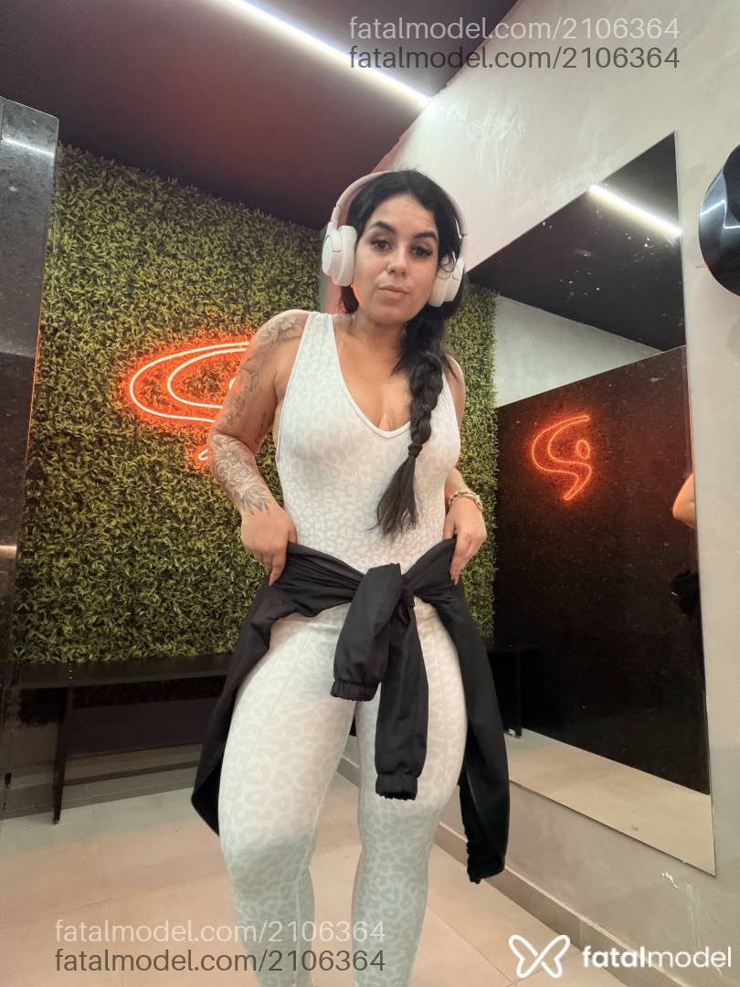 Acompanhante mulher morena (o) de olhos castanhos - Jessy