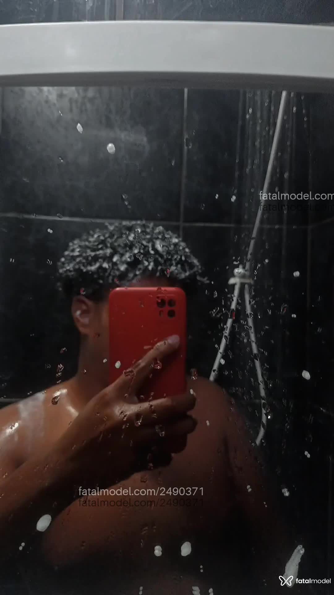 Acompanhante homem morena (o) de olhos castanhos - Henrique Douglas