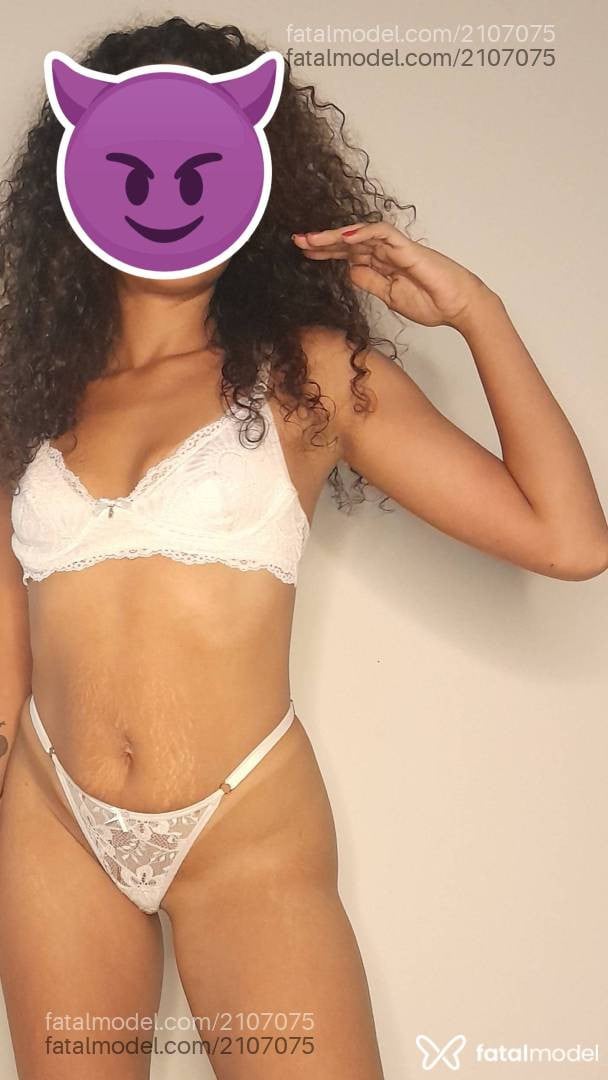 Acompanhante mulher morena (o) de olhos castanhos em Posse Acompanhante mulher morena (o) de olhos castanhos em Posse - Cristal Medrado
