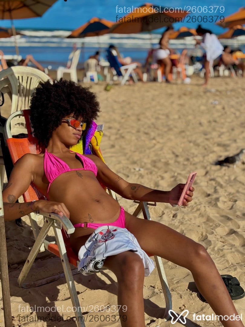 Acompanhante mulher trans morena (o) de olhos pretos em Aracaju - Mell Santiny