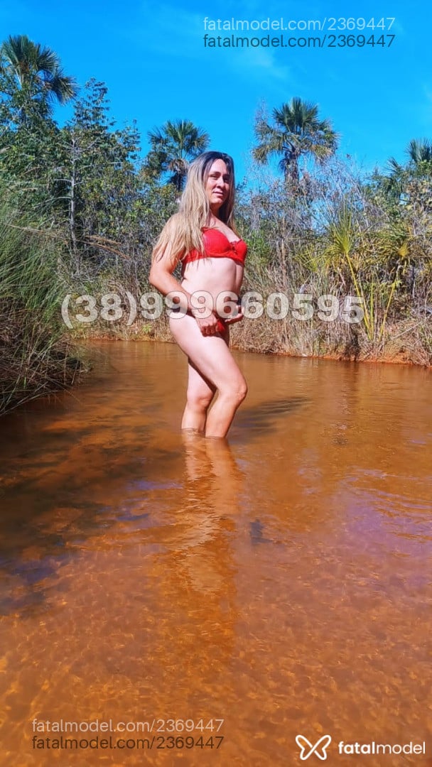 Acompanhante mulher trans loira (o) de olhos verdes em Chapada Gaúcha Acompanhante mulher trans loira (o) de olhos verdes em Chapada Gaúcha - Agatha