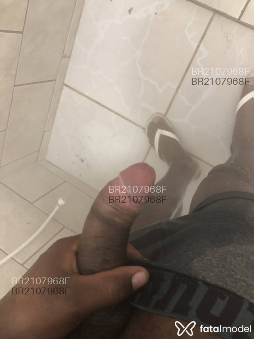 Acompanhante homem com cabelo grisalho de olhos castanhos em Gravataí Acompanhante homem com cabelo grisalho de olhos castanhos em Gravataí - Lucas San