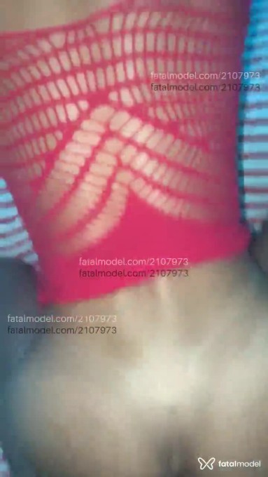 Acompanhante mulher trans com cabelo castanho de olhos castanhos em Goiânia Acompanhante mulher trans com cabelo castanho de olhos castanhos em Goiânia - Alessandra Pires