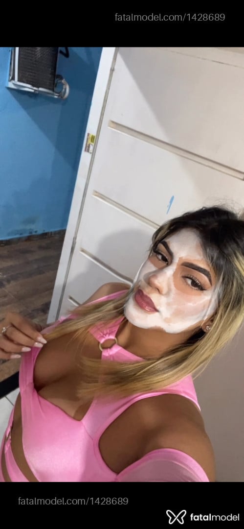 Acompanhante mulher com cabelo castanho de olhos castanhos em Várzea Grande Acompanhante mulher com cabelo castanho de olhos castanhos em Várzea Grande - Julianah Ferraz