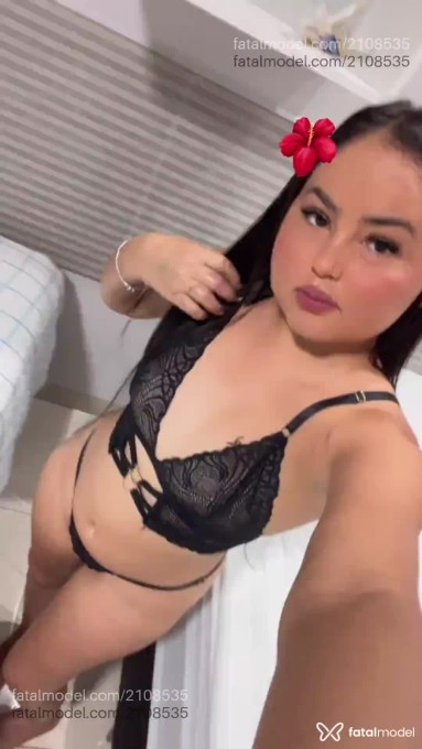 Acompanhante mulher com cabelo castanho de olhos pretos em Goianésia - Nicolle