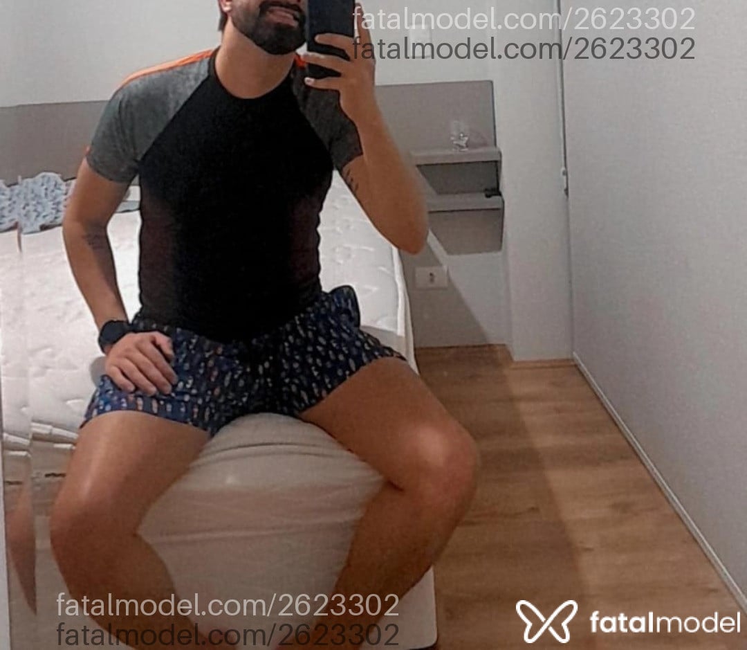 Acompanhante homem com cabelo castanho de olhos castanhos em Lajeado - Eduardo Barros