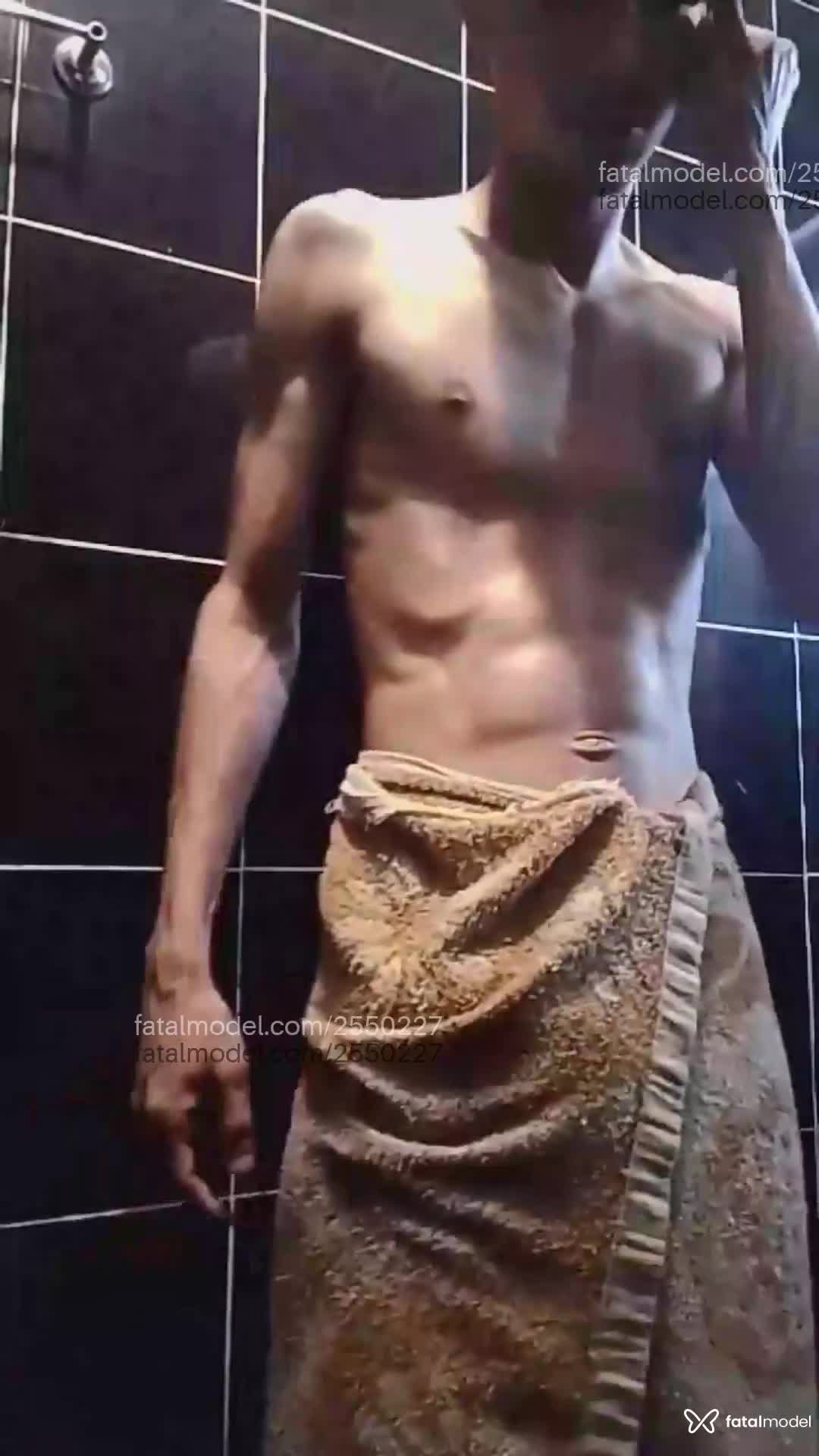Acompanhante homem com cabelo castanho de olhos pretos em Serra Acompanhante homem com cabelo castanho de olhos pretos em Serra - Richard Alves