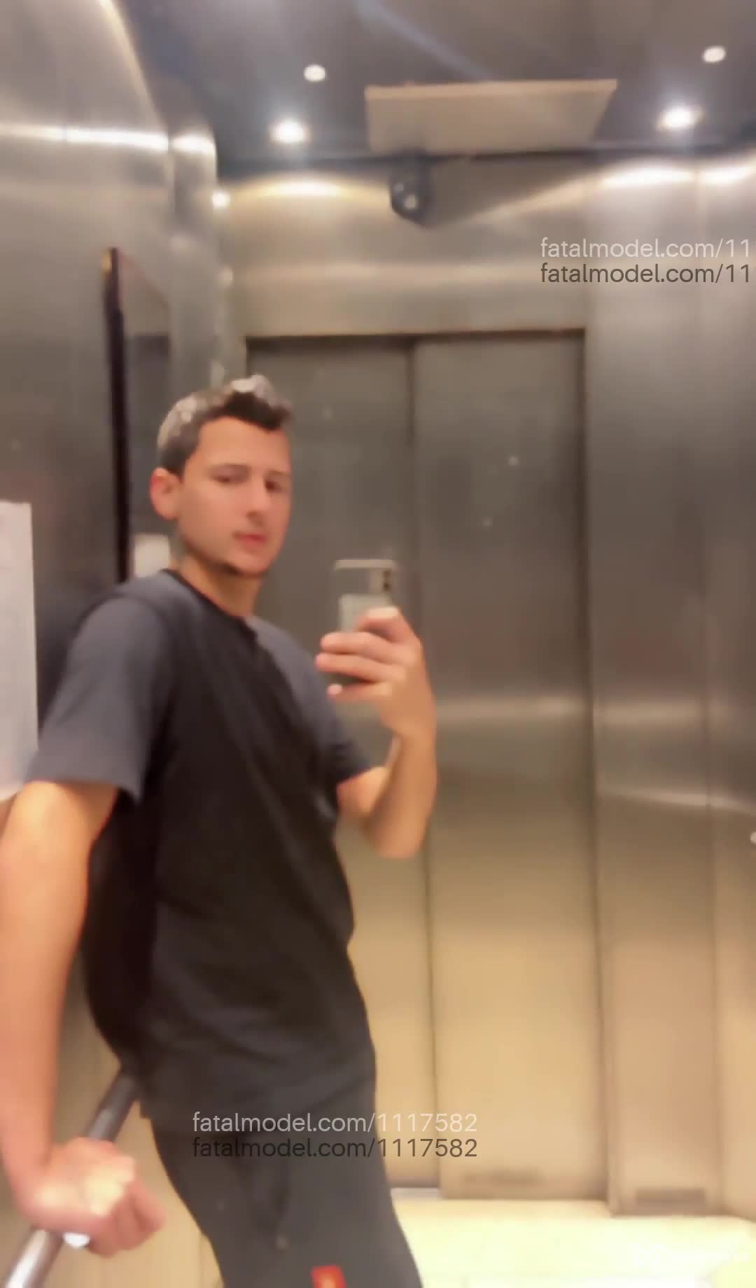 Acompanhante homem com cabelo castanho de olhos castanhos em São Paulo - João lucas