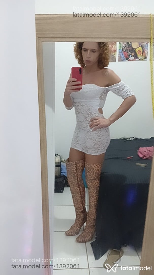 Acompanhante mulher trans loira (o) de olhos azuis em Bauru - Biondafogosa
