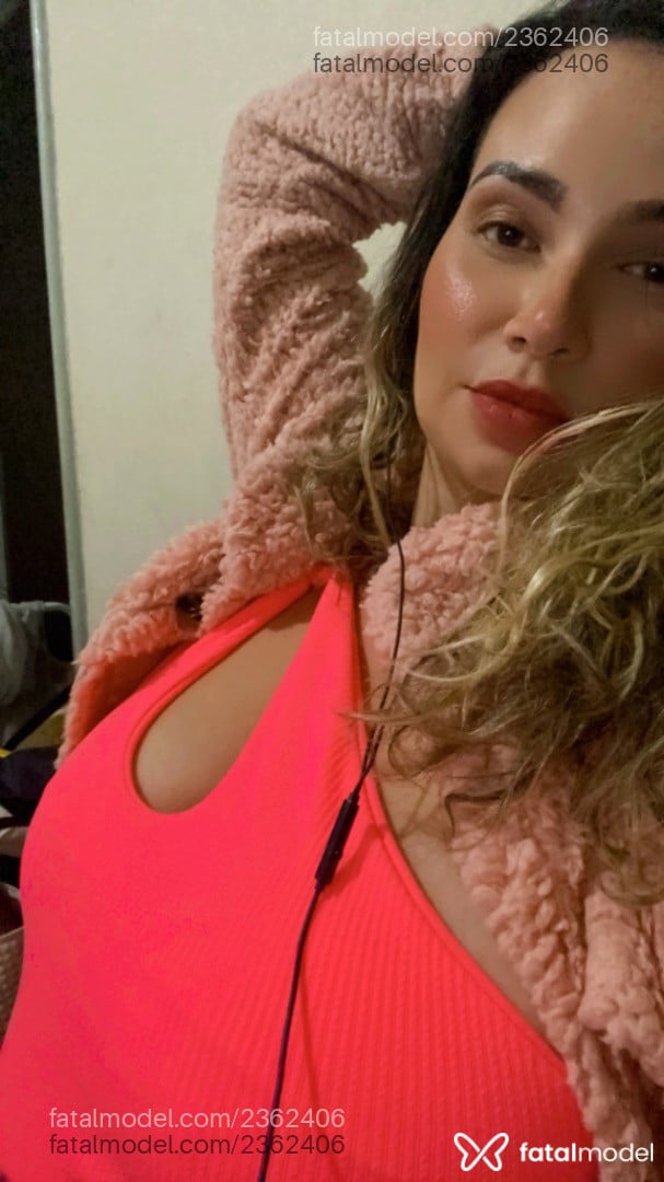 Acompanhante mulher com cabelo colorido de olhos castanhos em Duque de Caxias Acompanhante mulher com cabelo colorido de olhos castanhos em Duque de Caxias - Paty Snnider