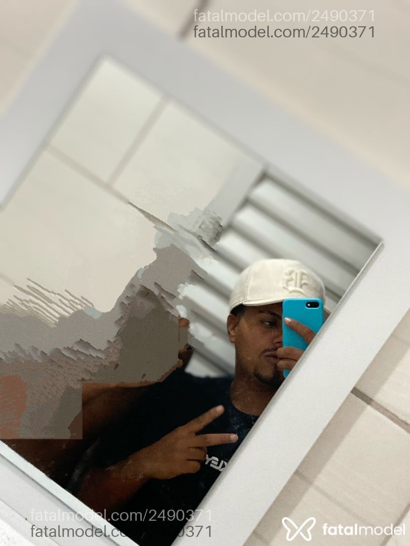 Acompanhante homem morena (o) de olhos castanhos - Henrique Douglas
