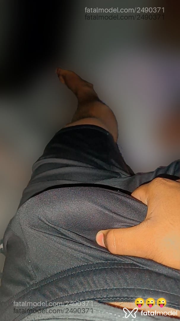 Acompanhante homem morena (o) de olhos castanhos - Henrique Douglas