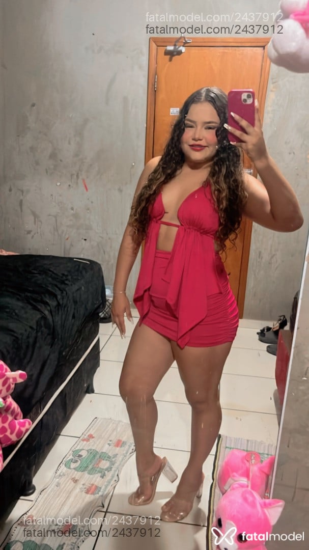 Acompanhante mulher com cabelo castanho de olhos castanhos - Geovana