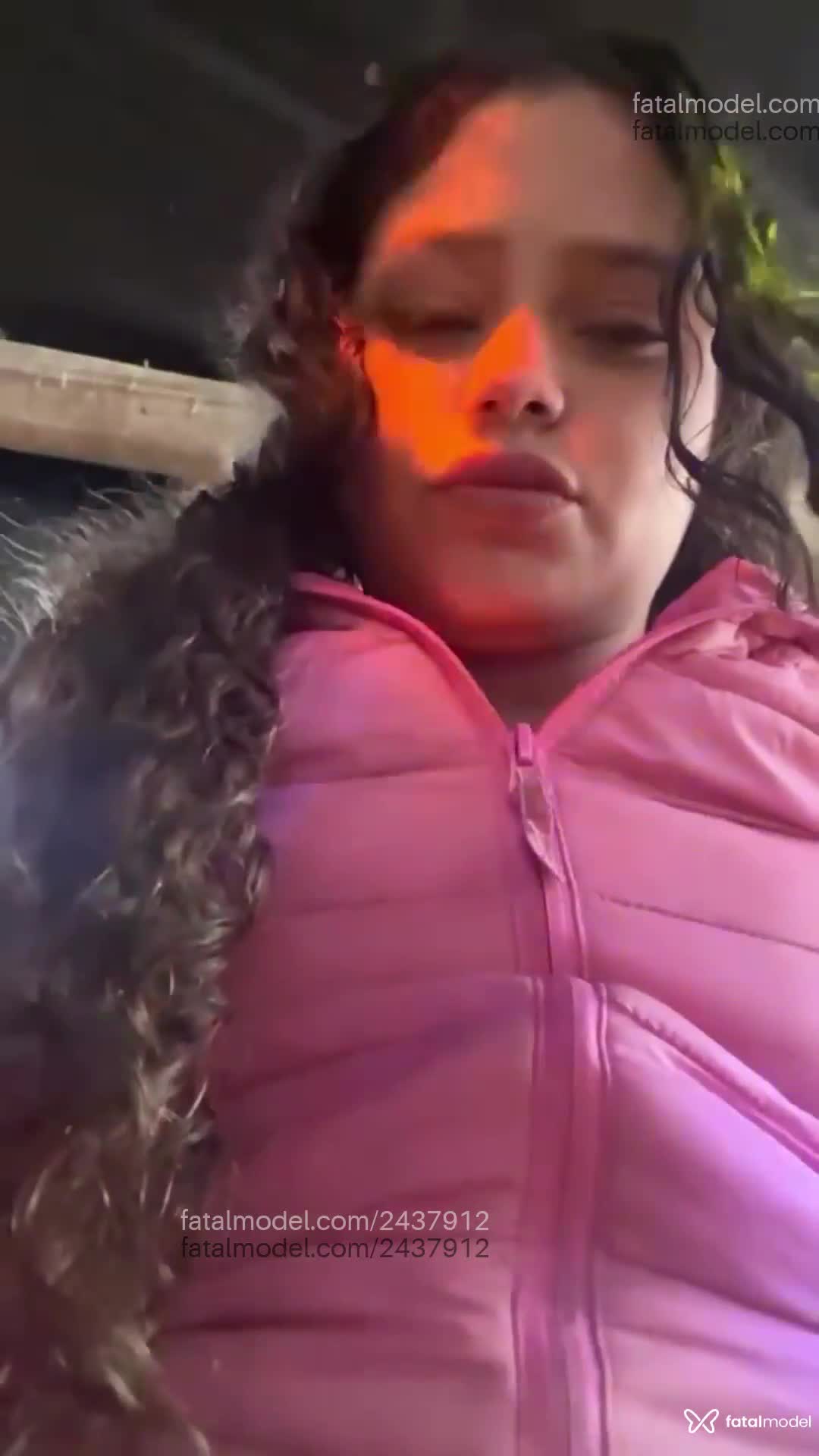 Acompanhante mulher com cabelo castanho de olhos castanhos - Geovana