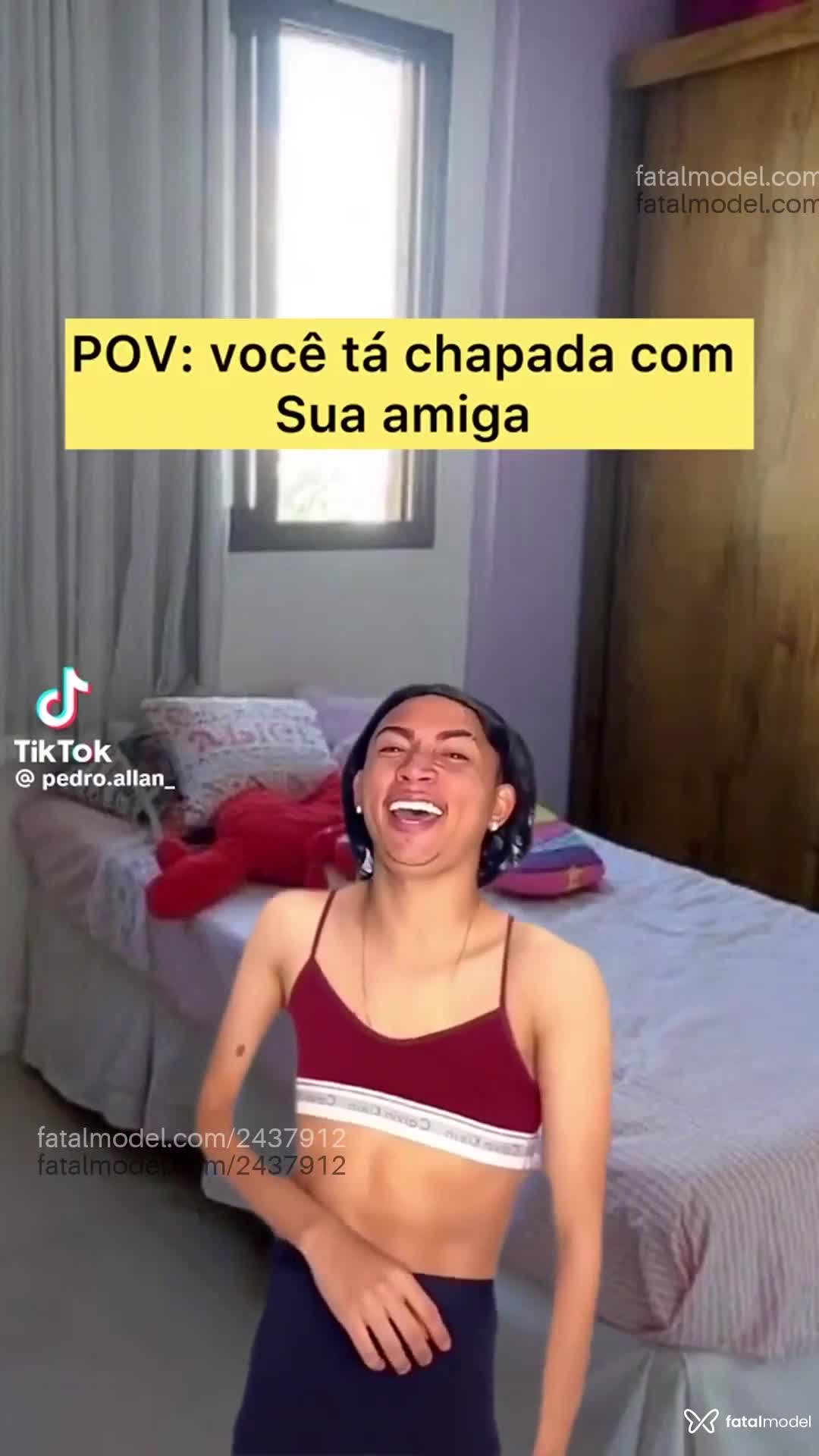 Acompanhante mulher com cabelo castanho de olhos castanhos - Geovana
