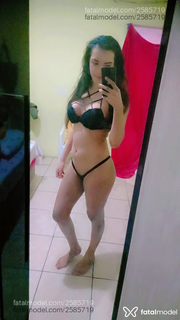 Acompanhante mulher trans morena (o) de olhos castanhos em Guarulhos - Suellen