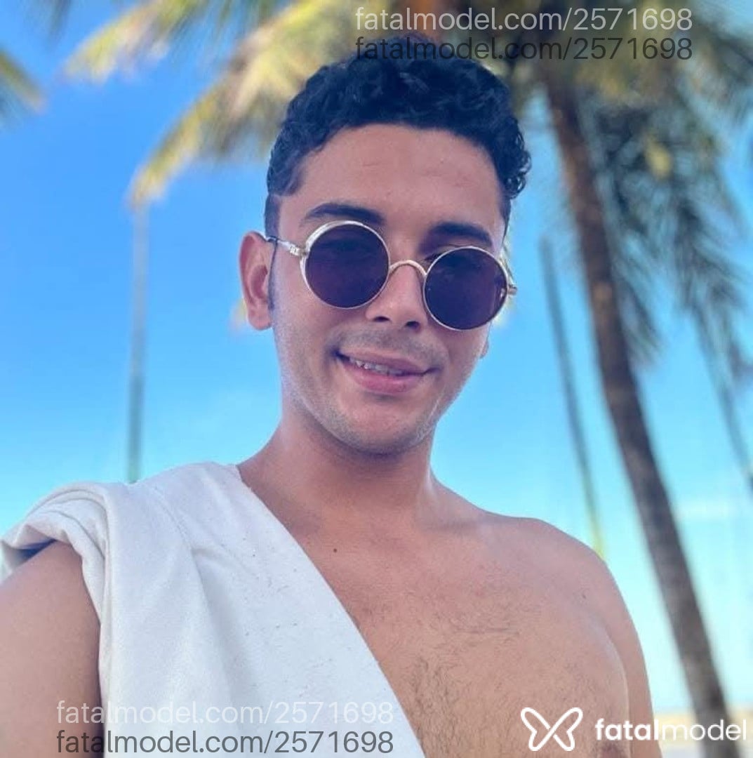 Acompanhante homem morena (o) de olhos castanhos em Açailândia Acompanhante homem morena (o) de olhos castanhos em Açailândia - Vitor