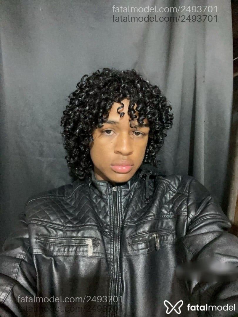 Acompanhante homem morena (o) de olhos castanhos em São Paulo Acompanhante homem morena (o) de olhos castanhos em São Paulo - Jefferson