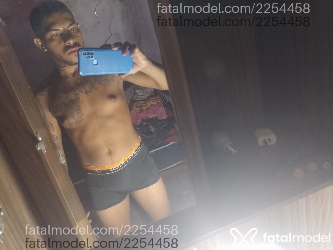 Acompanhante homem morena (o) de olhos castanhos em Fortaleza - Negohdotado