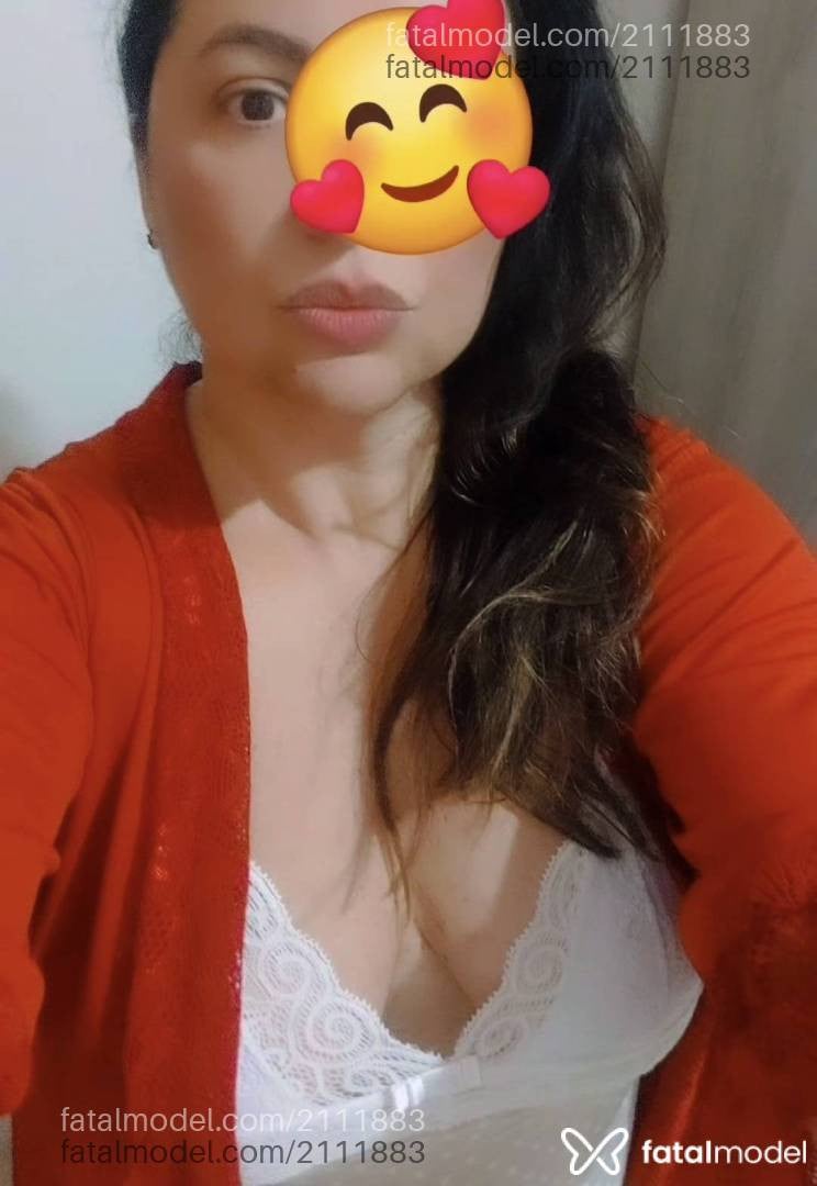 Acompanhante mulher com cabelo castanho de olhos castanhos - Karol
