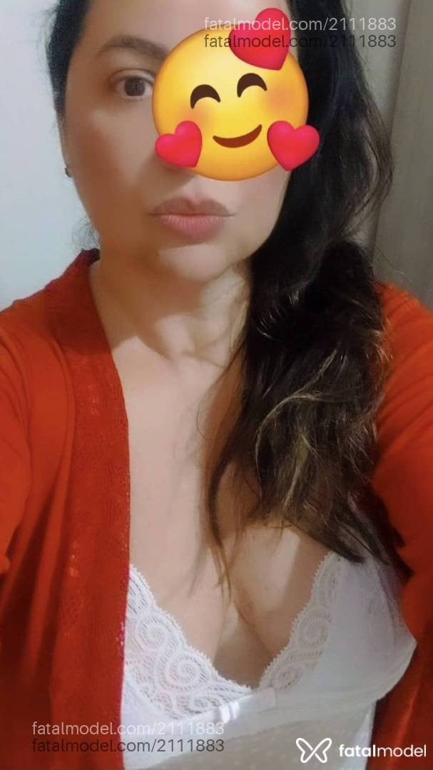 Acompanhante mulher com cabelo castanho de olhos castanhos - Karol