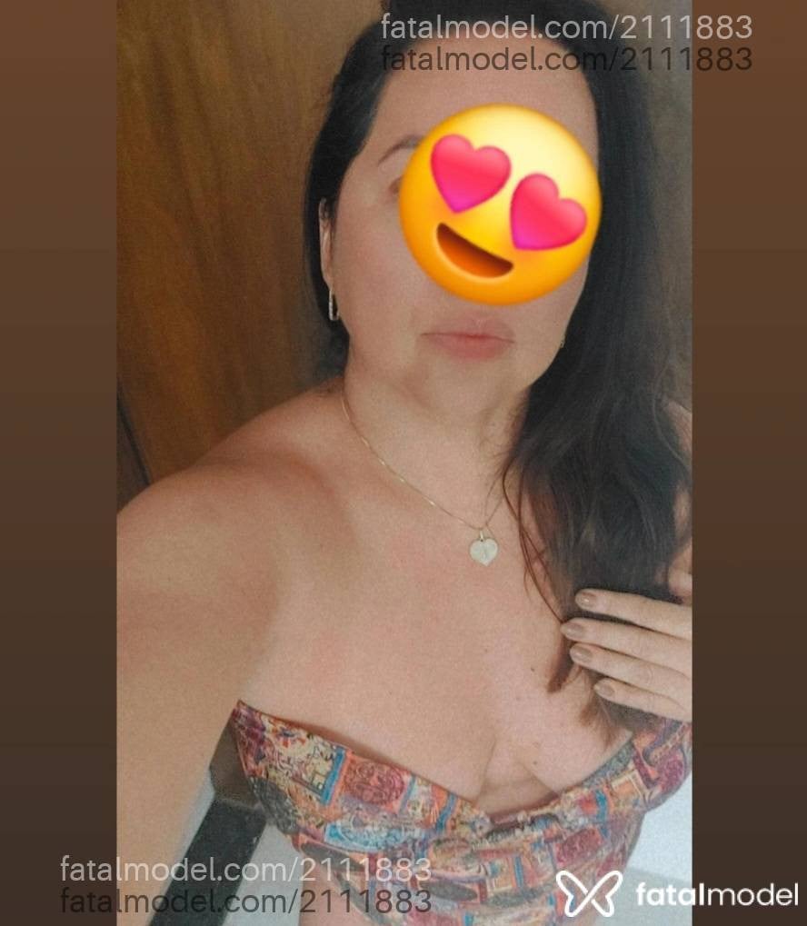 Acompanhante mulher com cabelo castanho de olhos castanhos em Passos - Karol