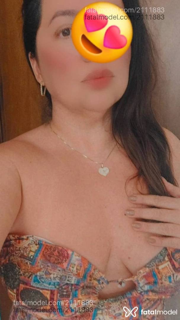 Acompanhante mulher com cabelo castanho de olhos castanhos - Karol