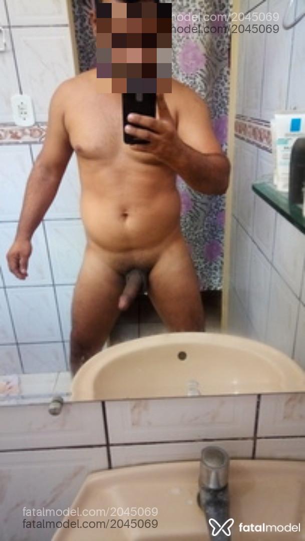 Acompanhante homem morena (o) de olhos pretos em Maricá - Logantdg