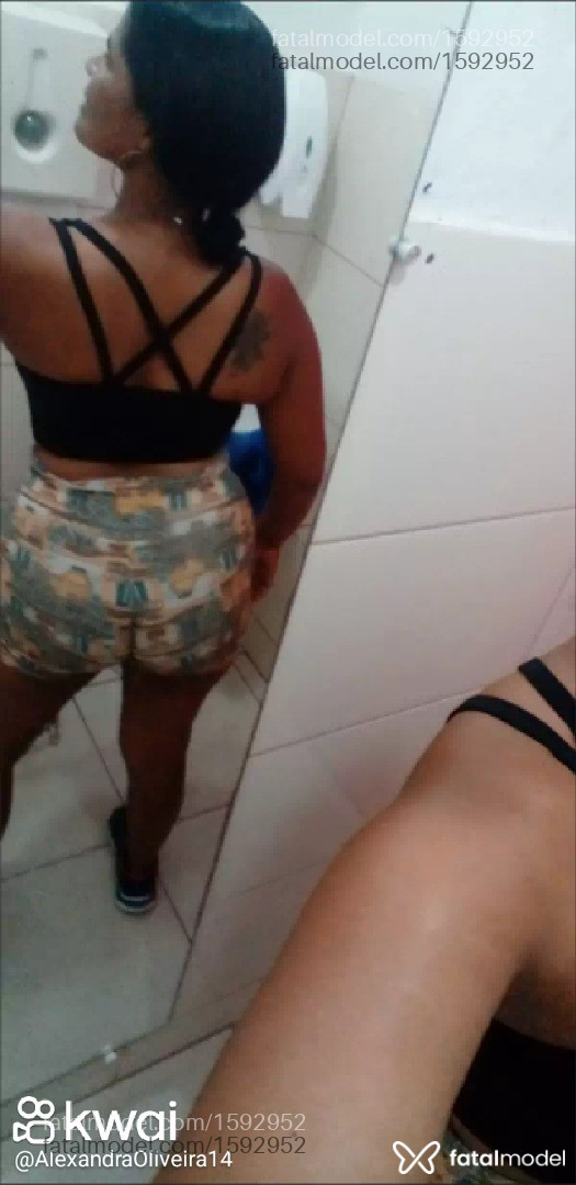 Acompanhante mulher morena (o) de olhos pretos em Macaé - Aleh Morena