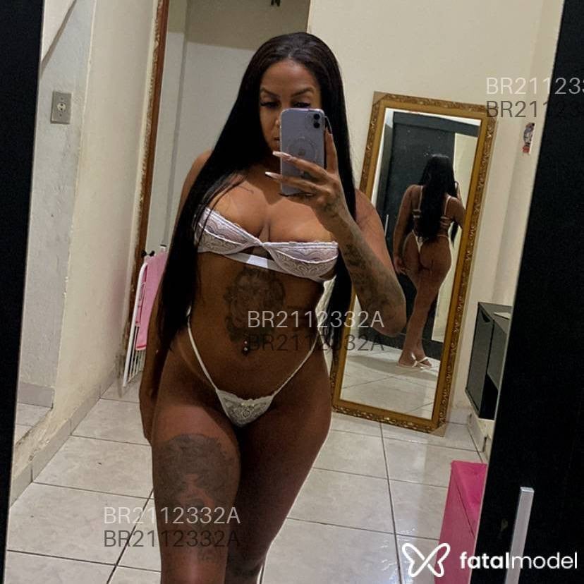 Acompanhante mulher morena (o) de olhos pretos em São Paulo - Larissa
