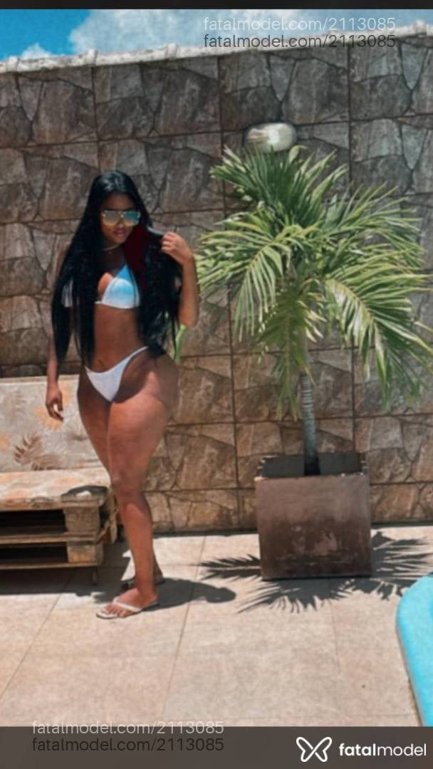 Acompanhante mulher morena (o) de olhos pretos - Ayla Visconti