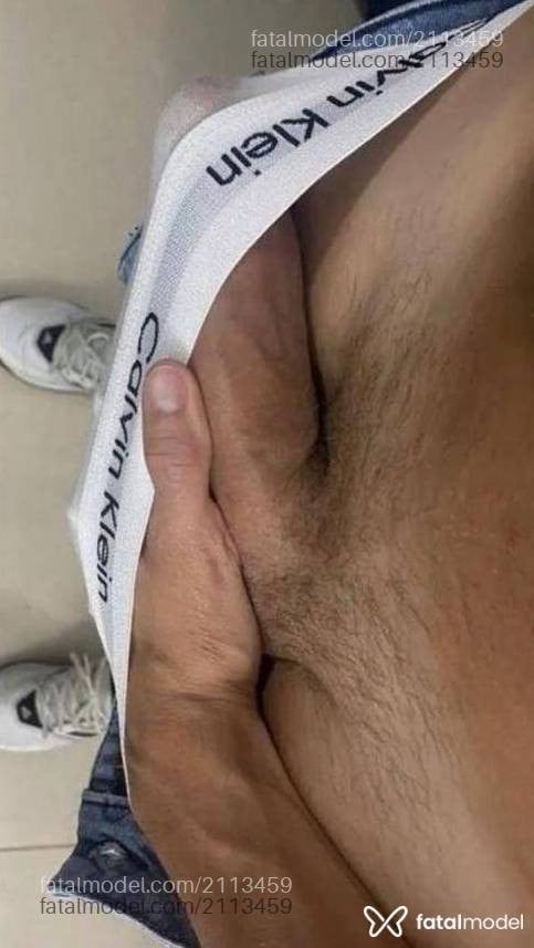 Acompanhante homem com cabelo castanho de olhos castanhos - Jhonn